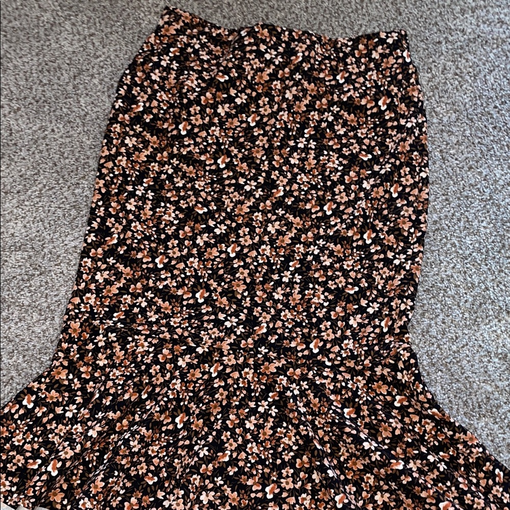 Messini Chic Floral A-Line Skirt in Black and Orange